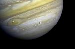 Юпитер и его спутники (Ио и Европа)